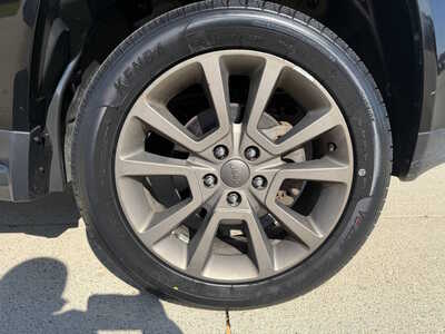 2017 Jeep Compass, $8760. Photo 10
