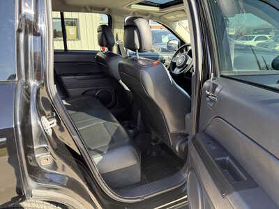2017 Jeep Compass, $8760. Photo 12