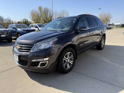 2017 Chevrolet Traverse, $9968. Photo 2