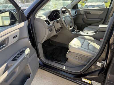 2017 Chevrolet Traverse, $9968. Photo 5