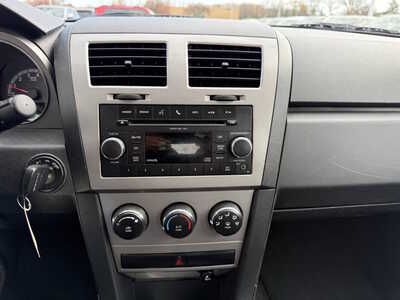 2010 Dodge Avenger, $3555. Photo 8