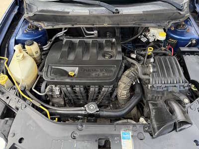 2010 Dodge Avenger, $3555. Photo 9