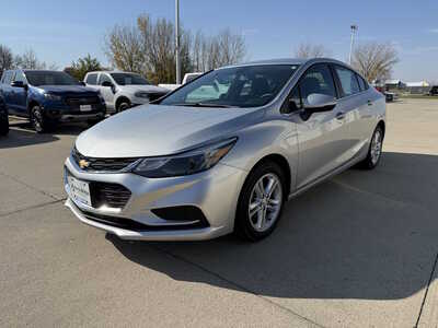 2016 Chevrolet Cruze, $9790. Photo 2