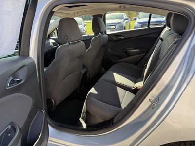2016 Chevrolet Cruze, $9790. Photo 6