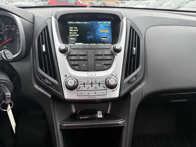 2016 Chevrolet Equinox, $9221. Photo 8