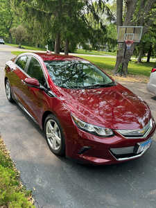 2017 Chevrolet Volt, $10500. Photo 4
