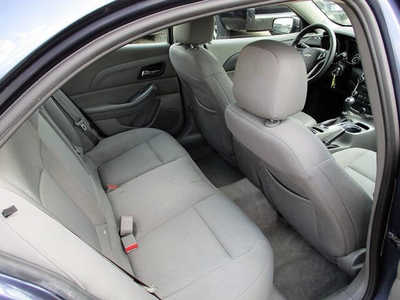 2015 Chevrolet Malibu, $7495. Photo 7
