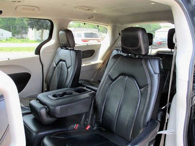 2018 Chrysler Pacifica, $10795. Photo 8