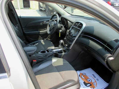 2015 Chevrolet Malibu, $7495. Photo 2