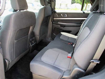 2018 Ford Explorer, $13795. Photo 8