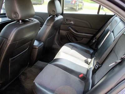 2014 Chevrolet Malibu, $7295. Photo 7