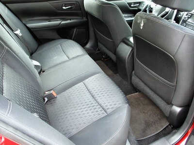 2016 Nissan Altima, $10795. Photo 6