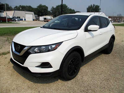2020 Nissan Rogue, $12995. Photo 2