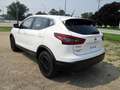 2020 Nissan Rogue, $12995. Photo 3