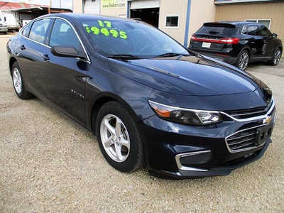 2017 Chevrolet Malibu, $9495. Photo 2