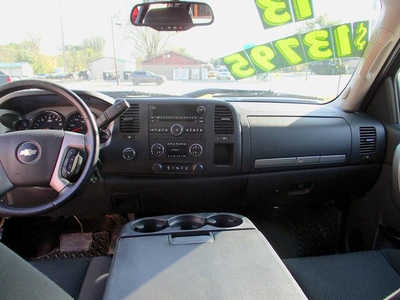 2013 Chevrolet 2500 Ext Cab, $13795. Photo 6
