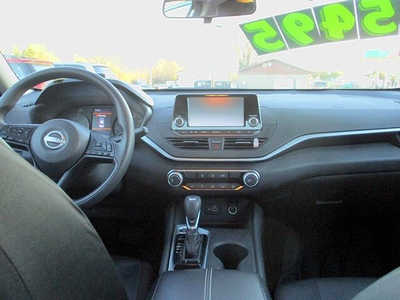 2023 Nissan Altima, $15495. Photo 6