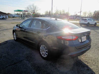 2016 Ford Fusion, $7995. Photo 3
