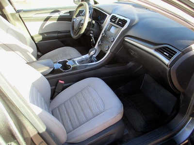 2016 Ford Fusion, $7995. Photo 5