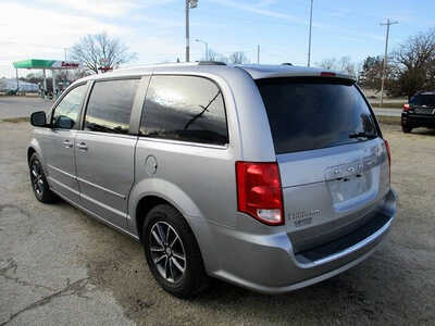 2017 Dodge Caravan, Grand, $7495. Photo 4