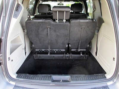 2017 Dodge Caravan, Grand, $7495. Photo 8