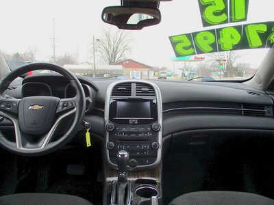 2015 Chevrolet Malibu, $7495. Photo 6