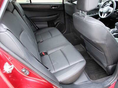 2017 Subaru Outback, $11795. Photo 6