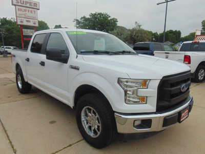 2016 Ford F150 Crew Cab, $17995. Photo 3