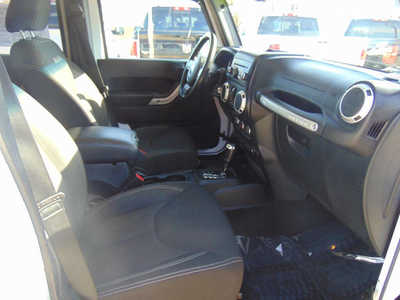 2016 Jeep Wrangler Unlimited, $21995. Photo 10