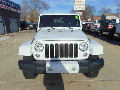 2016 Jeep Wrangler Unlimited, $21995. Photo 2