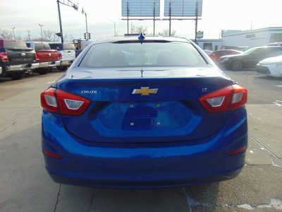 2019 Chevrolet Cruze, $11995. Photo 6