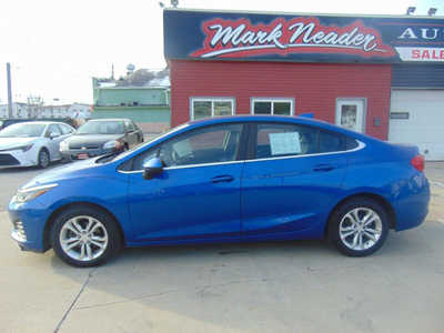 2019 Chevrolet Cruze, $11995. Photo 8