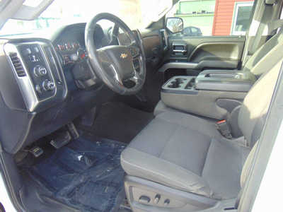 2018 Chevrolet 2500 Crew Cab, $29995. Photo 11