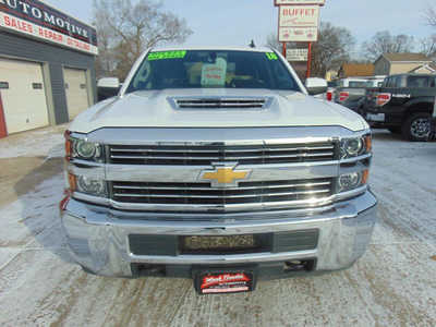 2018 Chevrolet 2500 Crew Cab, $29995. Photo 2