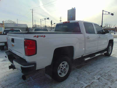 2018 Chevrolet 2500 Crew Cab, $29995. Photo 5