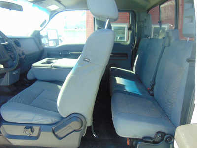 2014 Ford F250 Ext Cab, $14995. Photo 7
