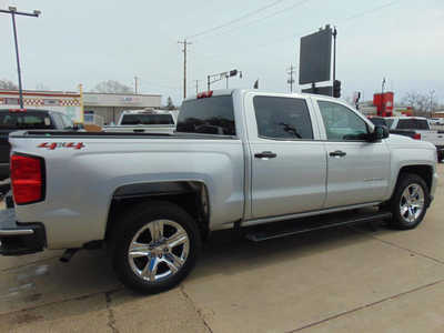 2018 Chevrolet 1500 Crew Cab, $22995. Photo 4