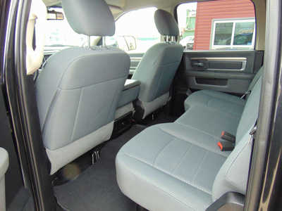 2016 RAM 1500 Crew Cab, $16995. Photo 9