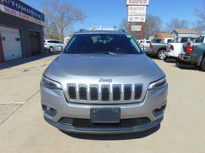 2019 Jeep Cherokee, $11995. Photo 2