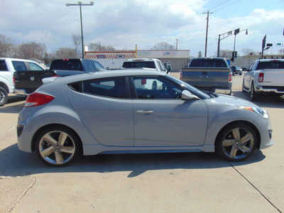 2014 Hyundai Veloster, $11995. Photo 4