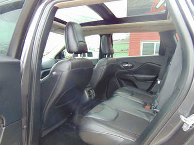 2016 Jeep Cherokee, $12995. Photo 9