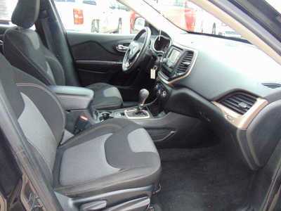 2014 Jeep Cherokee, $7995. Photo 10