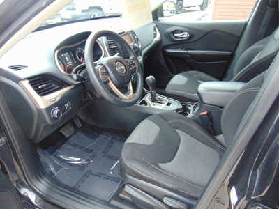2014 Jeep Cherokee, $7995. Photo 11