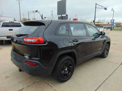 2014 Jeep Cherokee, $7995. Photo 5