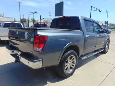 2014 Nissan Titan, $11995. Photo 5
