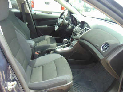 2014 Chevrolet Cruze, $6995. Photo 10