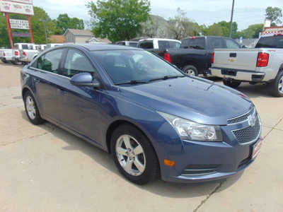 2014 Chevrolet Cruze, $6995. Photo 3