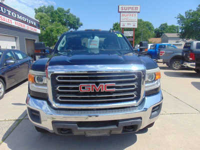 2016 GMC 2500 Crew Cab, $19995. Photo 2