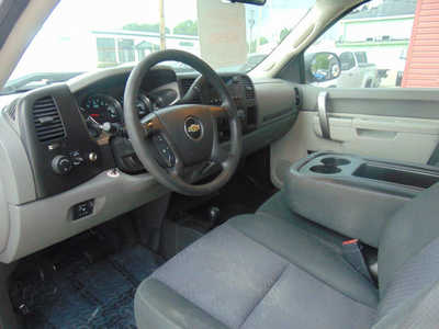 2012 Chevrolet 2500 Crew Cab, $16995. Photo 10