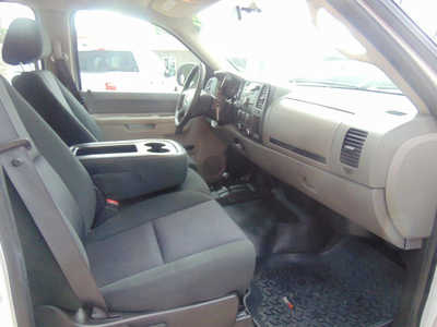 2012 Chevrolet 2500 Crew Cab, $16995. Photo 9